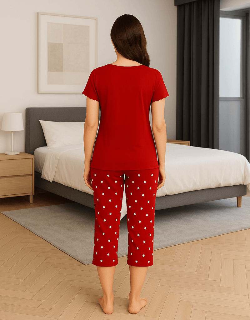 Damen Pyjama Set – Roter 2 - teilig Schlafanzug mit Print & 3/4 Hose - KB Socken