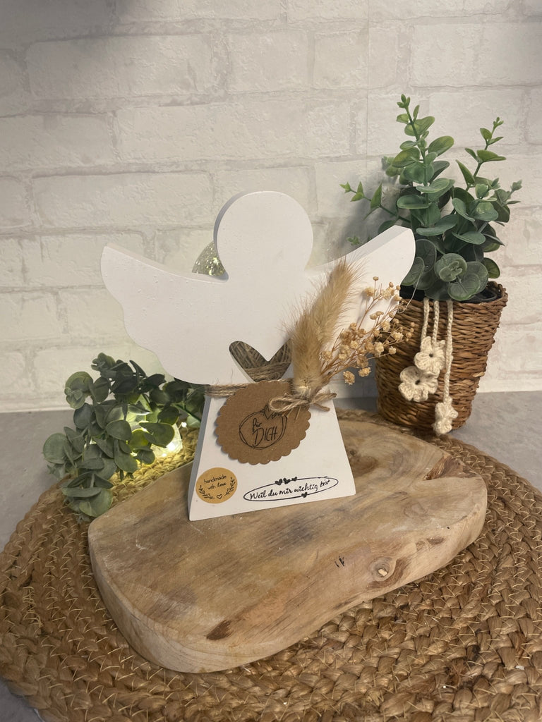 Deko Engel mit Herz – Handgemacht & liebevoll gestaltet - KB Socken