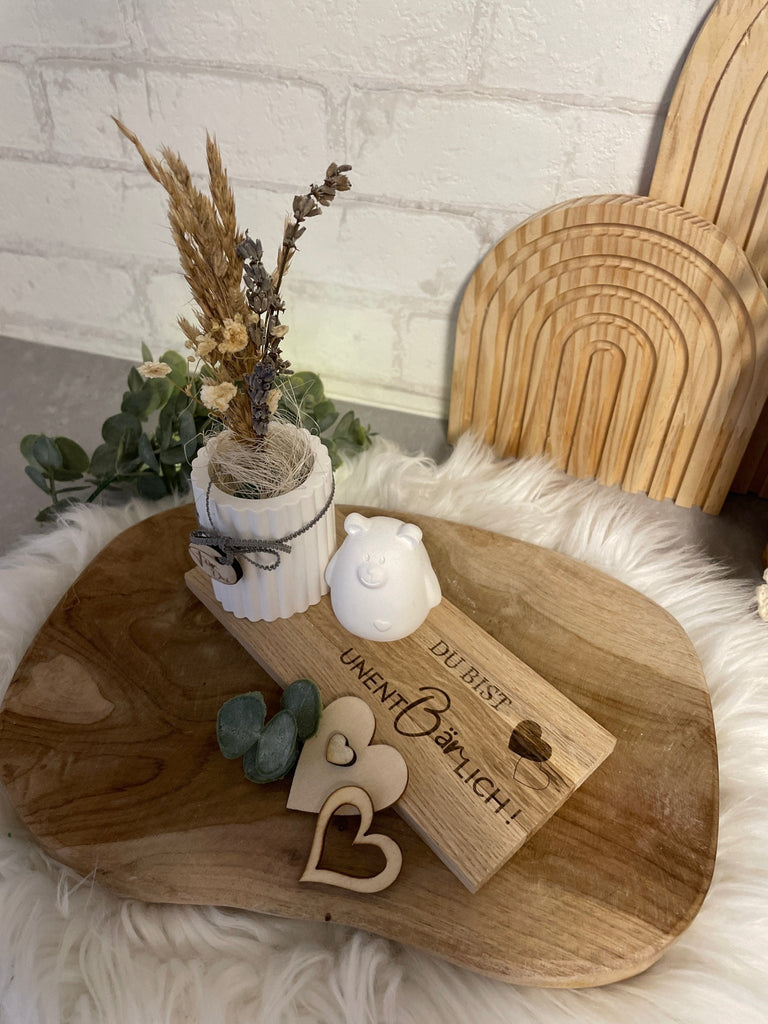 Deko - Set „Du bist unentBärlich“ – Geschenk mit Trockenblumen, Bärchen & Holzschild - KB Socken