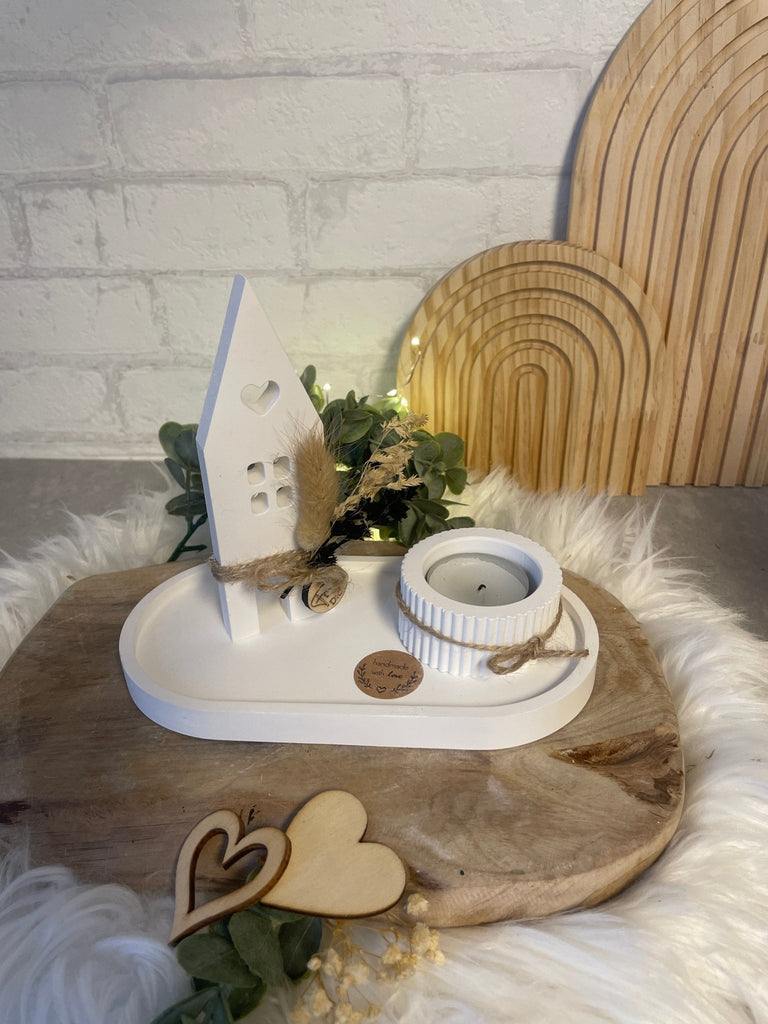 Deko - Set „Haus mit Herz“ – Keraflott, Trockenblumen & Teelichthalter - KB Socken