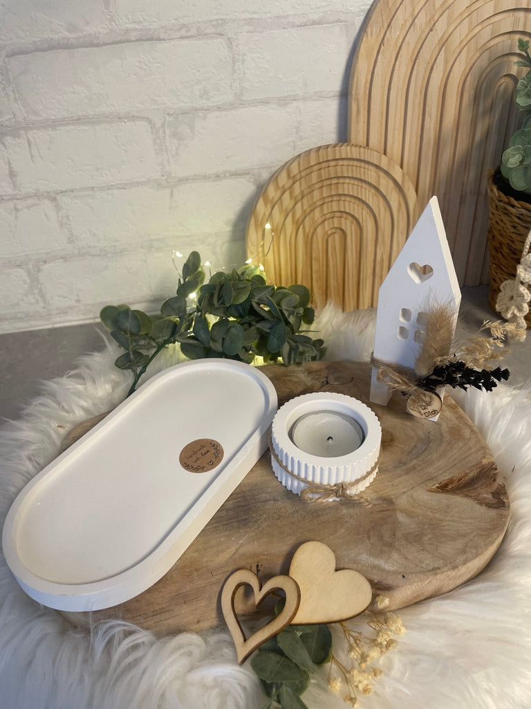 Deko - Set „Haus mit Herz“ – Keraflott, Trockenblumen & Teelichthalter - KB Socken