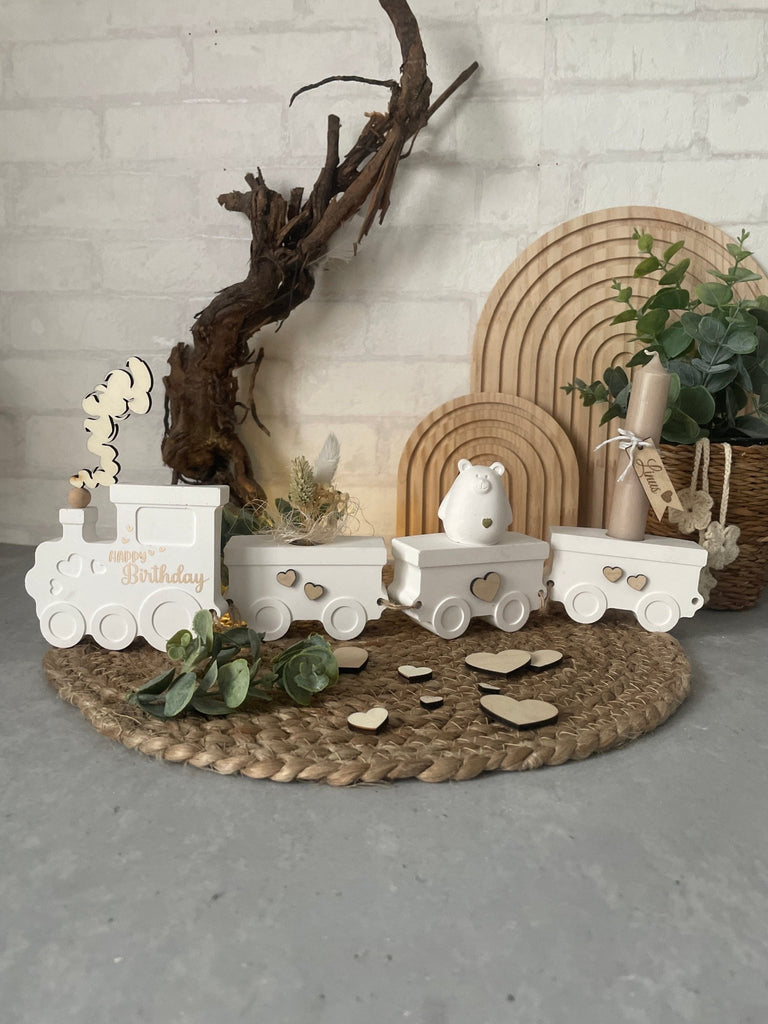 Geburtstagszug aus Keraflott – Weißer Keraflottzug mit Kerzen für Kinder & Baby - KB Socken