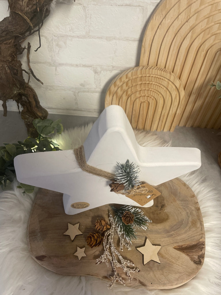 Handgefertigter Deko - Stern aus Keramik – Winterliche Weihnachtsdeko - KB Socken