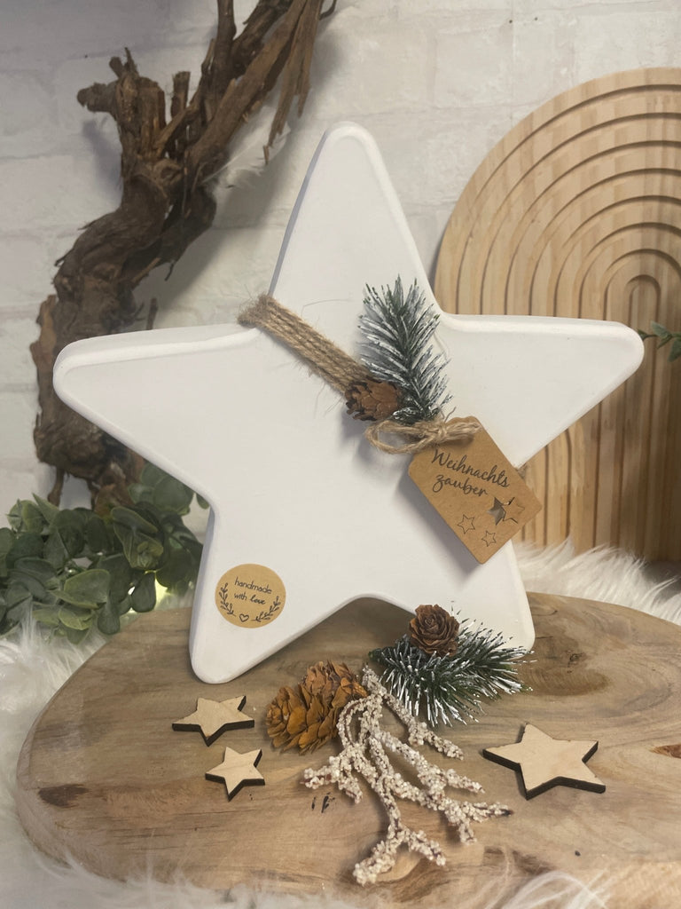 Handgefertigter Deko - Stern aus Keramik – Winterliche Weihnachtsdeko - KB Socken