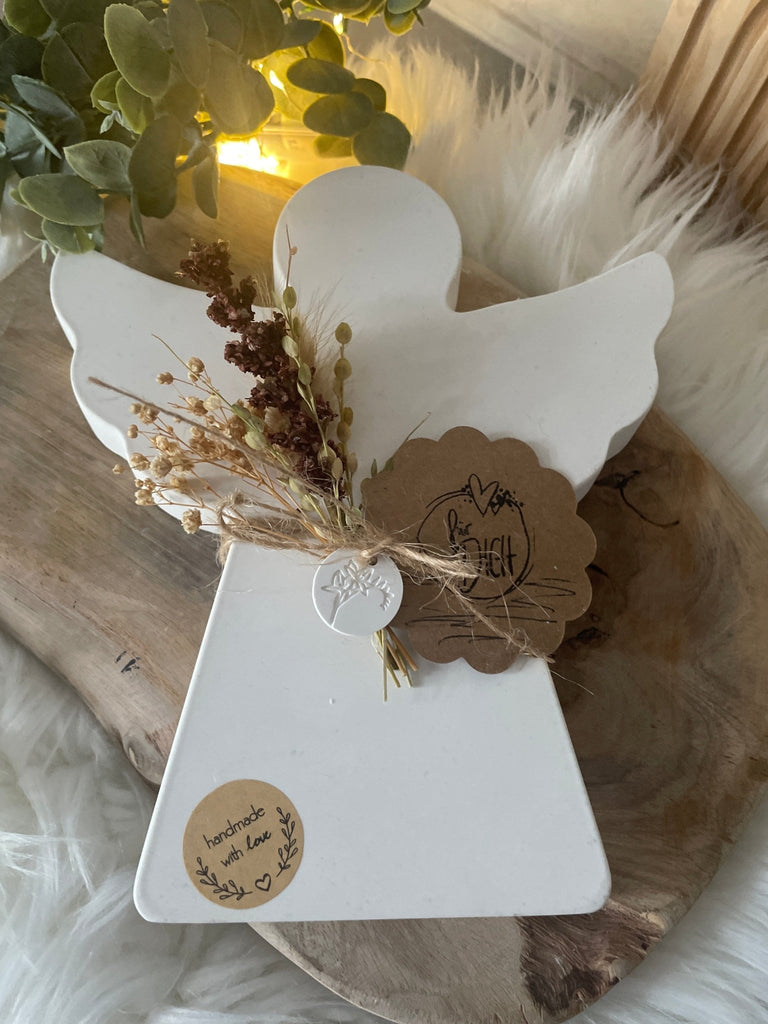 Handgemachter Deko Engel – Ideal für Taufe & besondere Anlässe - KB Socken