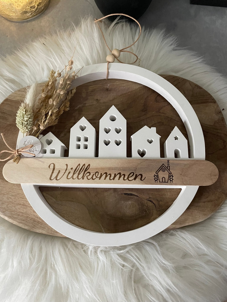 Häuserloop Skandi Deko – Türkranz aus Keraflott, Handmade Geschenk - KB Socken