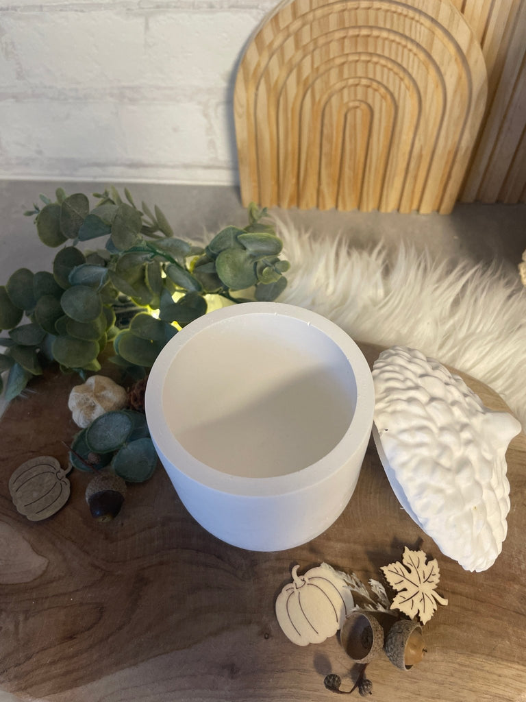 Herbstliche Deko im Keramiklook – Kürbis - Teelichthalter & Eichel - Set Weiß - KB Socken