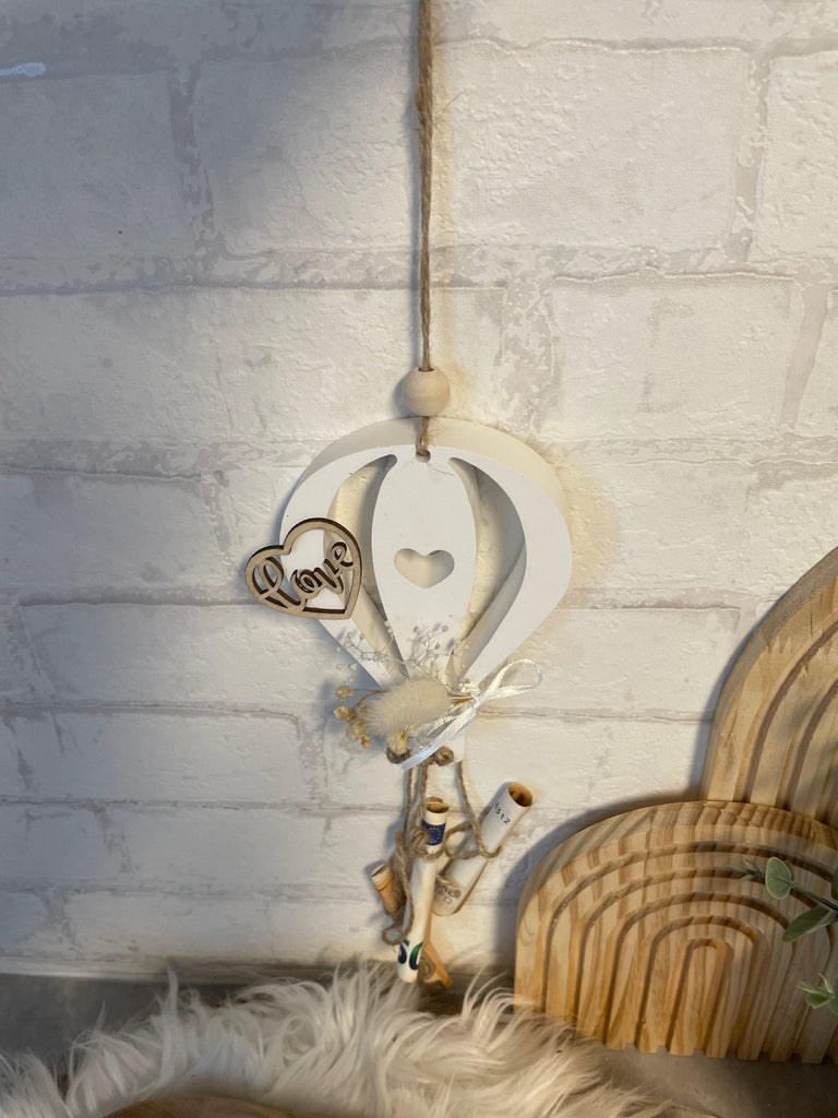 Keraflott Heißluftballon Deko – Geschenk zur Hochzeit, Geburt & Taufe - KB Socken