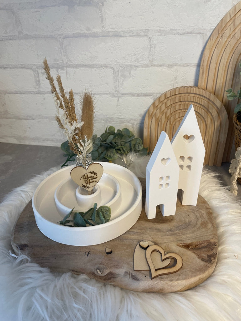 Lichthäuser Deko auf gerilltem Teller mit Reagenzglas & Blumen - KB Socken