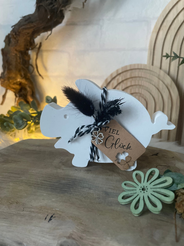 Personalisiertes Glücksschwein aus Keraflott – Viel Glück & Happy New Year - KB Socken