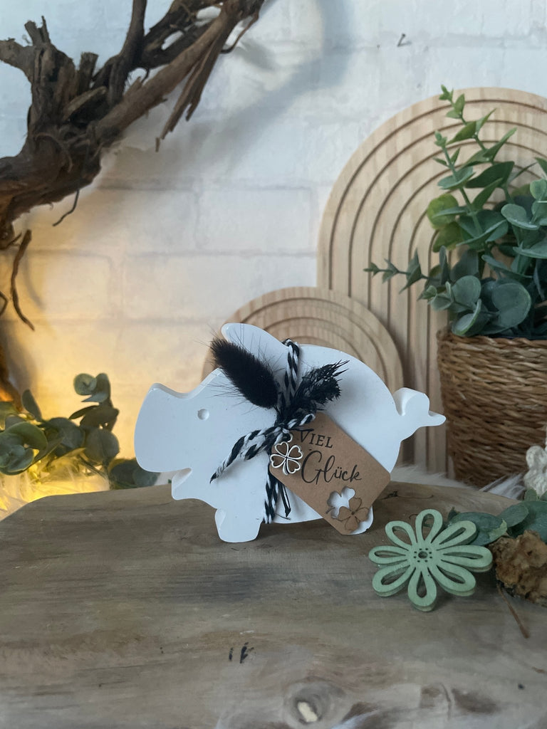 Personalisiertes Glücksschwein aus Keraflott – Viel Glück & Happy New Year - KB Socken