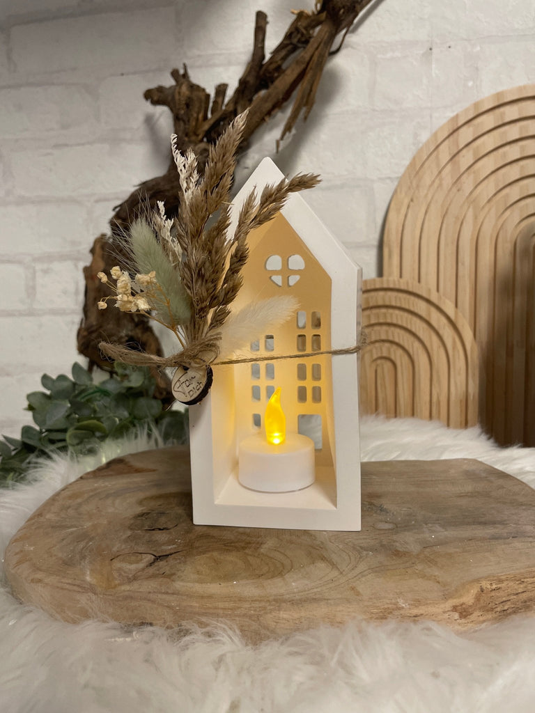 Skandinavische Deko Häuser mit Trockenblumen – Handgemachtes Boho Geschenk für Wohnzimmer & Fensterbank - KB Socken