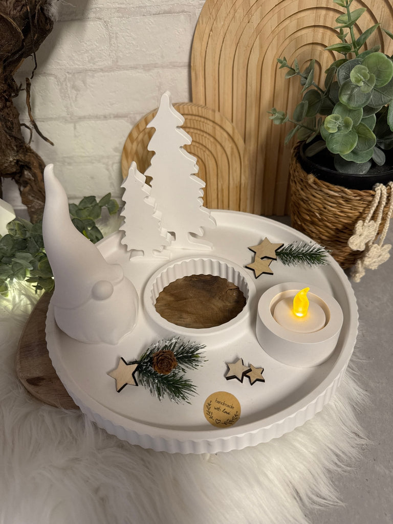 Skandinavisches Winter - Deko - Set mit Tablett, Gnom & Kerzenhalter - KB Socken