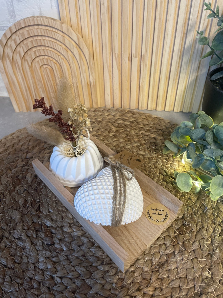 Tablett Set mit Pustekuchen und Herz - Geschenk Set Damen Handmade - KB Socken